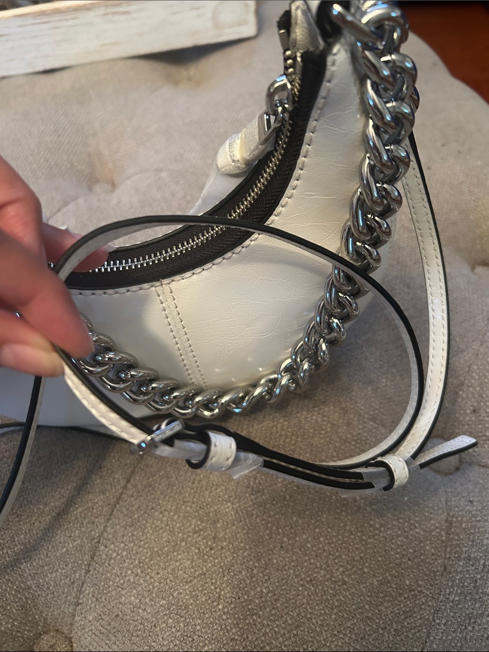MARC JACOBS LEATHER CRESCENT BAG - Picture 5 of 11